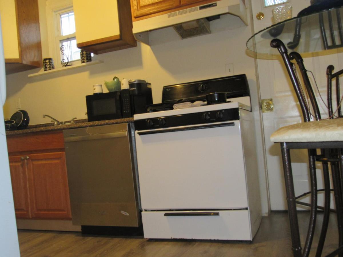 Located In The Noma-Gallaudet Neighborhood Apartment Washington Exterior photo